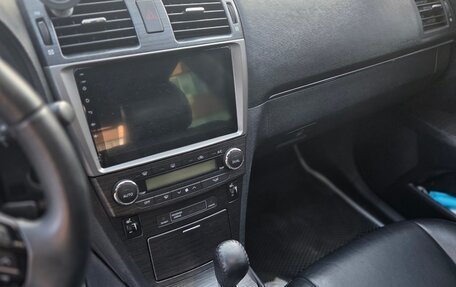 Toyota Avensis III рестайлинг, 2009 год, 1 200 000 рублей, 10 фотография