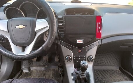 Chevrolet Cruze II, 2011 год, 496 000 рублей, 3 фотография