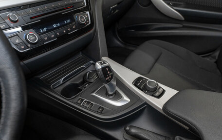 BMW 3 серия, 2016 год, 1 510 000 рублей, 14 фотография