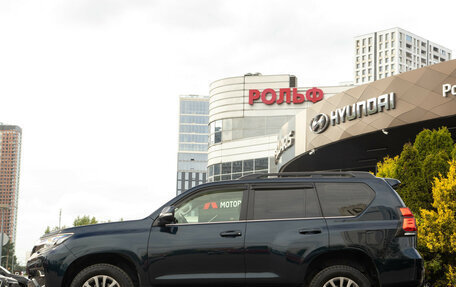 Toyota Land Cruiser Prado 150 рестайлинг 2, 2017 год, 4 578 000 рублей, 6 фотография
