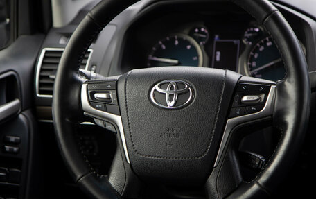 Toyota Land Cruiser Prado 150 рестайлинг 2, 2017 год, 4 578 000 рублей, 11 фотография