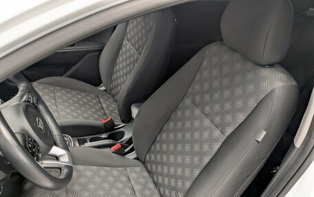 KIA Rio IV, 2019 год, 1 590 000 рублей, 21 фотография