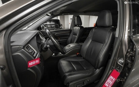 Toyota Highlander III, 2014 год, 2 030 000 рублей, 9 фотография