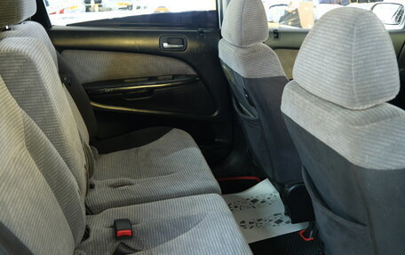 Honda Stream I рестайлинг, 2002 год, 399 000 рублей, 17 фотография