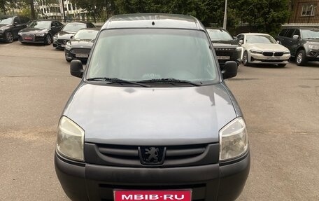 Peugeot Partner II рестайлинг 2, 2010 год, 350 000 рублей, 1 фотография