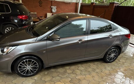 Hyundai Solaris II рестайлинг, 2012 год, 830 000 рублей, 8 фотография