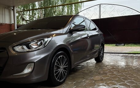 Hyundai Solaris II рестайлинг, 2012 год, 830 000 рублей, 7 фотография