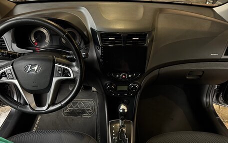 Hyundai Solaris II рестайлинг, 2012 год, 830 000 рублей, 18 фотография