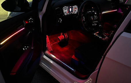 Volkswagen Golf R VII, 2019 год, 4 100 000 рублей, 7 фотография