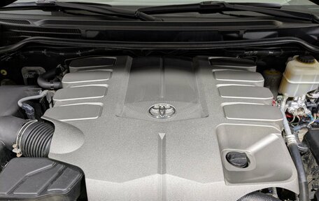 Toyota Land Cruiser 200, 2014 год, 3 995 000 рублей, 5 фотография