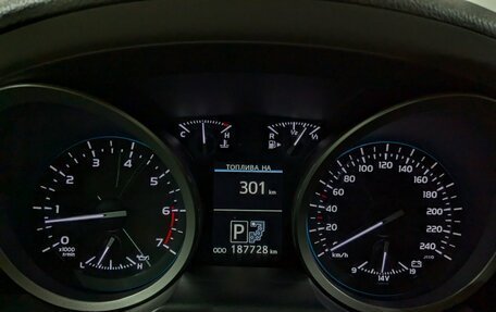 Toyota Land Cruiser 200, 2014 год, 3 995 000 рублей, 19 фотография