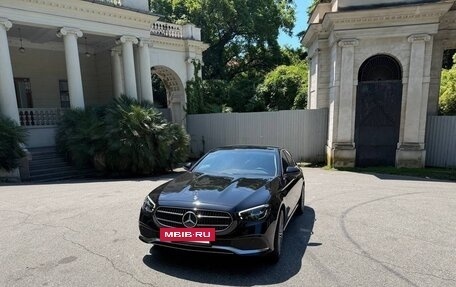 Mercedes-Benz E-Класс, 2021 год, 3 700 000 рублей, 2 фотография