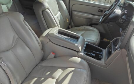 Chevrolet Tahoe II, 2004 год, 670 000 рублей, 5 фотография