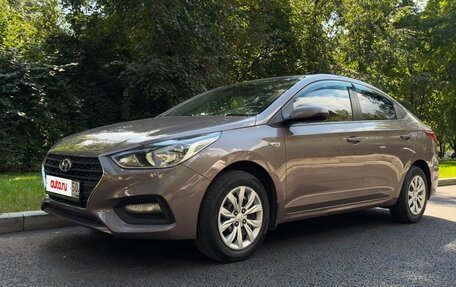 Hyundai Solaris II рестайлинг, 2018 год, 1 350 000 рублей, 14 фотография
