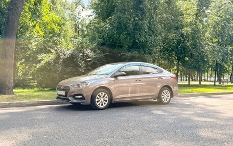 Hyundai Solaris II рестайлинг, 2018 год, 1 350 000 рублей, 31 фотография