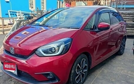 Honda Fit, 2020 год, 1 500 000 рублей, 2 фотография
