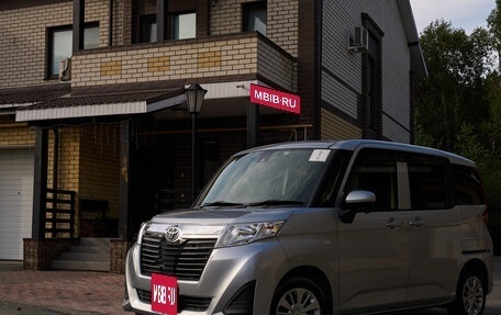 Toyota Roomy I, 2018 год, 825 000 рублей, 3 фотография