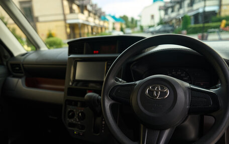 Toyota Roomy I, 2018 год, 825 000 рублей, 23 фотография