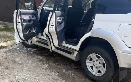 Toyota Land Cruiser Prado 90 рестайлинг, 1997 год, 1 500 000 рублей, 4 фотография