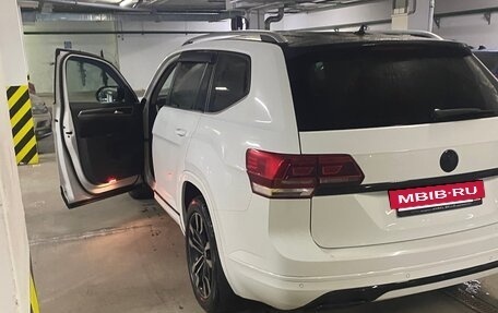 Volkswagen Teramont I, 2018 год, 2 700 000 рублей, 31 фотография