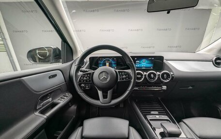 Mercedes-Benz B-Класс, 2019 год, 1 995 000 рублей, 6 фотография