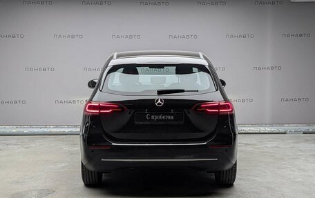 Mercedes-Benz B-Класс, 2019 год, 1 995 000 рублей, 4 фотография