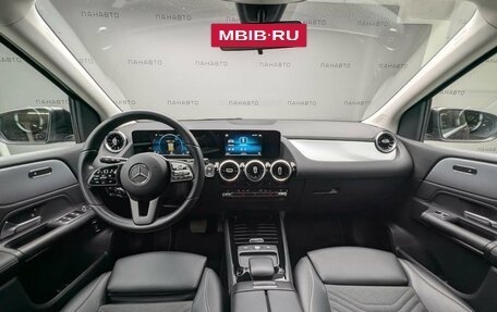 Mercedes-Benz B-Класс, 2019 год, 1 995 000 рублей, 5 фотография