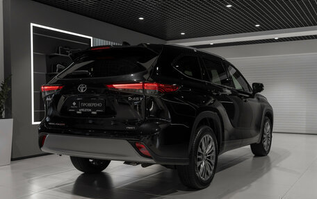 Toyota Highlander, 2026 год, 5 900 000 рублей, 5 фотография