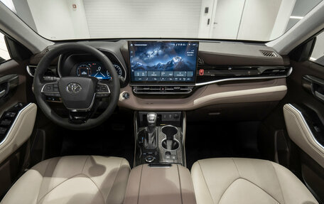 Toyota Highlander, 2026 год, 5 900 000 рублей, 8 фотография