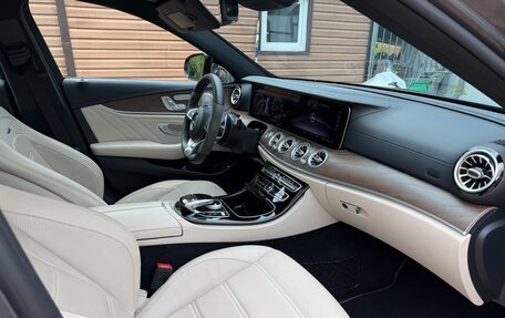 Mercedes-Benz E-Класс AMG, 2017 год, 4 150 000 рублей, 8 фотография