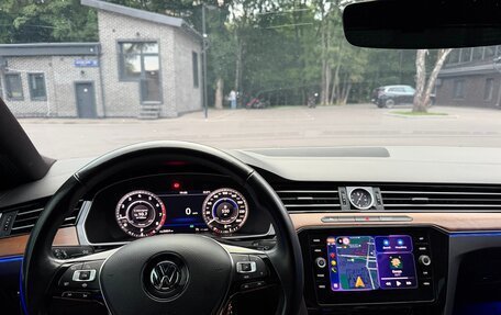 Volkswagen Passat B8 рестайлинг, 2019 год, 2 700 000 рублей, 23 фотография