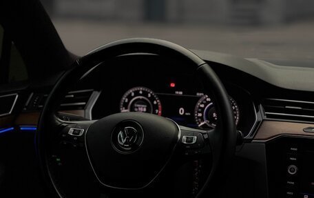 Volkswagen Passat B8 рестайлинг, 2019 год, 2 700 000 рублей, 25 фотография