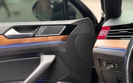 Volkswagen Passat B8 рестайлинг, 2019 год, 2 700 000 рублей, 15 фотография
