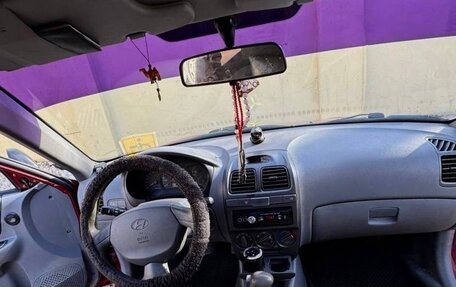 Hyundai Accent II, 2004 год, 280 000 рублей, 4 фотография