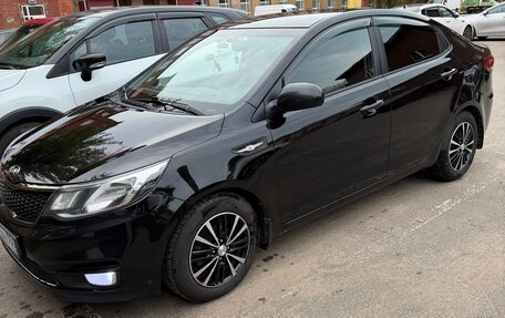 KIA Rio III рестайлинг, 2015 год, 1 100 000 рублей, 2 фотография