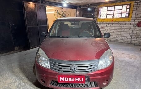 Renault Sandero I, 2010 год, 400 000 рублей, 1 фотография