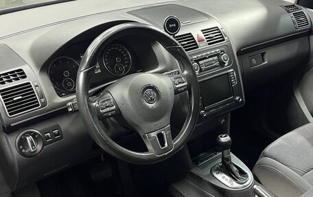 Volkswagen Touran III, 2012 год, 1 550 000 рублей, 7 фотография