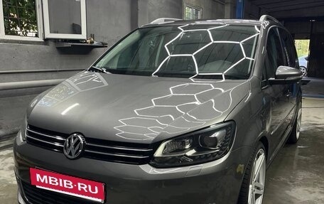 Volkswagen Touran III, 2012 год, 1 550 000 рублей, 9 фотография