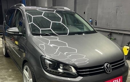 Volkswagen Touran III, 2012 год, 1 550 000 рублей, 8 фотография