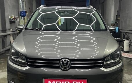 Volkswagen Touran III, 2012 год, 1 550 000 рублей, 10 фотография