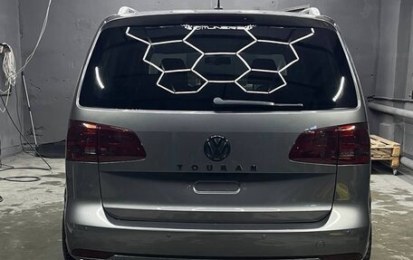 Volkswagen Touran III, 2012 год, 1 550 000 рублей, 12 фотография
