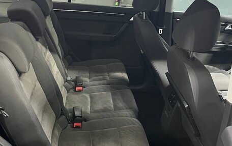 Volkswagen Touran III, 2012 год, 1 550 000 рублей, 15 фотография