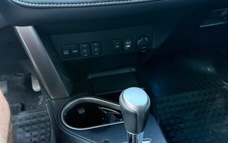 Toyota RAV4, 2018 год, 2 650 000 рублей, 8 фотография