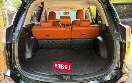 Toyota RAV4, 2018 год, 2 299 000 рублей, 9 фотография