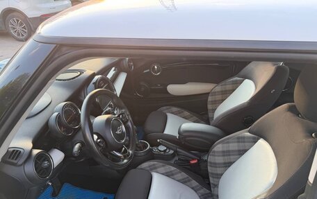 MINI Hatch, 2015 год, 1 730 000 рублей, 9 фотография