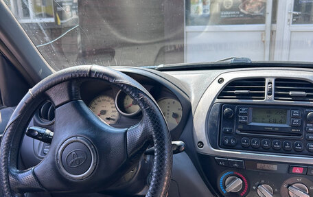 Toyota RAV4, 2002 год, 450 000 рублей, 3 фотография