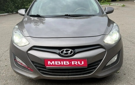 Hyundai i30 II рестайлинг, 2013 год, 700 000 рублей, 14 фотография