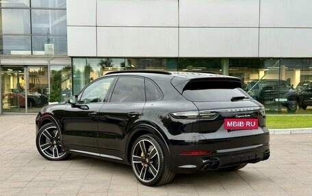 Porsche Cayenne III, 2018 год, 8 900 000 рублей, 6 фотография
