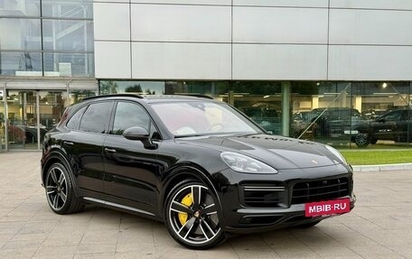 Porsche Cayenne III, 2018 год, 8 900 000 рублей, 3 фотография