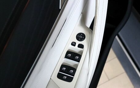 BMW 5 серия, 2021 год, 5 500 000 рублей, 11 фотография